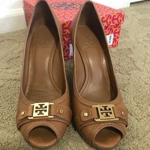 Tory Burch tan wedges 8.5